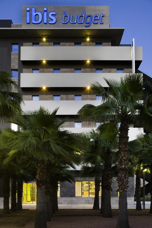Ibis Budget Sevilla Aeropuerto Exteriér fotografie