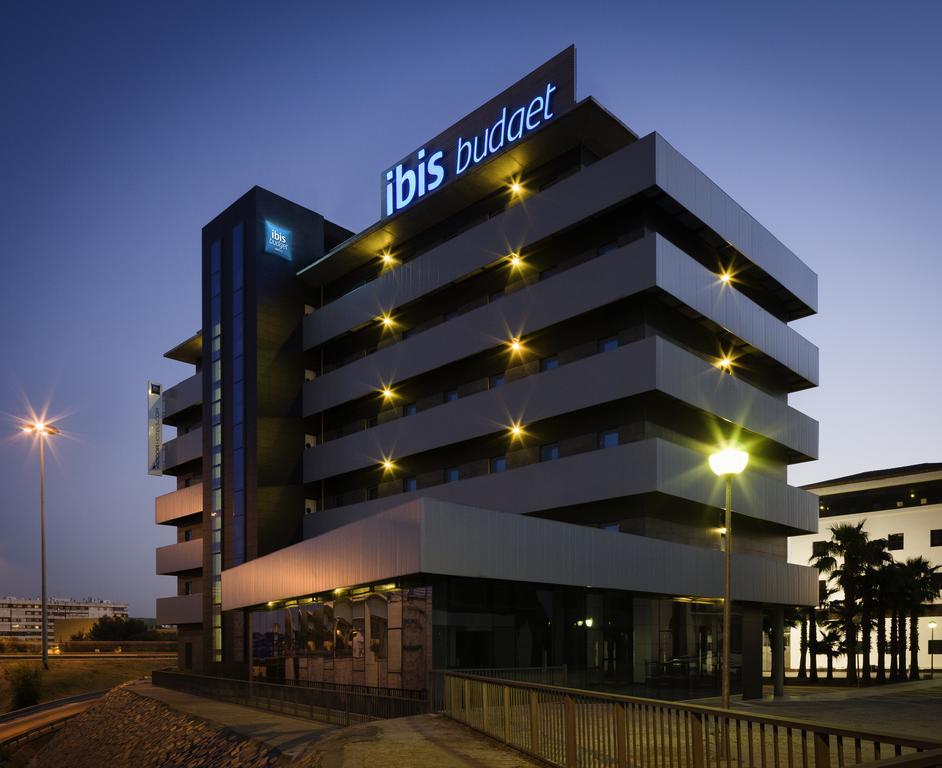 Ibis Budget Sevilla Aeropuerto Exteriér fotografie